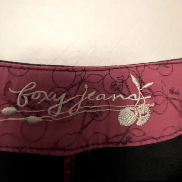 Foxy Jeans Size 5 shorts - black & white plaid pattern. Two sets of Side buttons - Picture 3 of 7